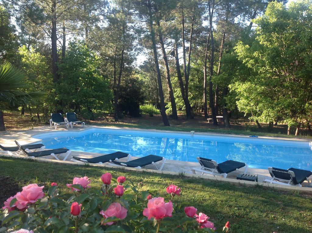 Le Clos Des Cigales Roussillon  Room photo