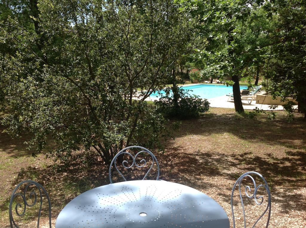 Le Clos Des Cigales Roussillon  Room photo