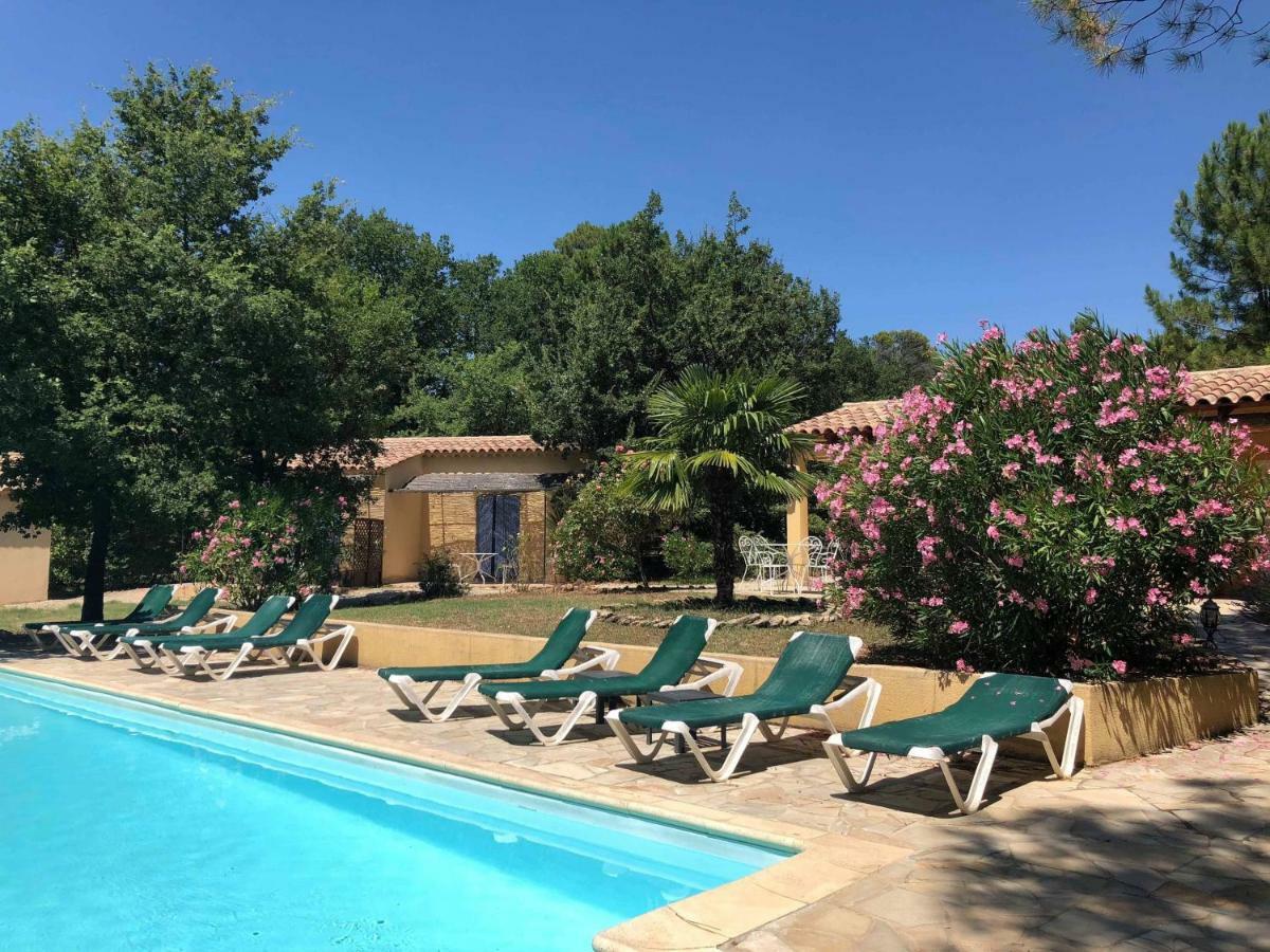 Le Clos Des Cigales Roussillon  Exterior photo