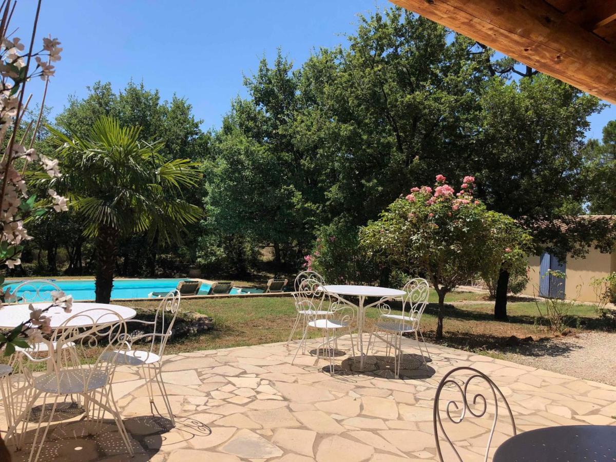 Le Clos Des Cigales Roussillon  Exterior photo